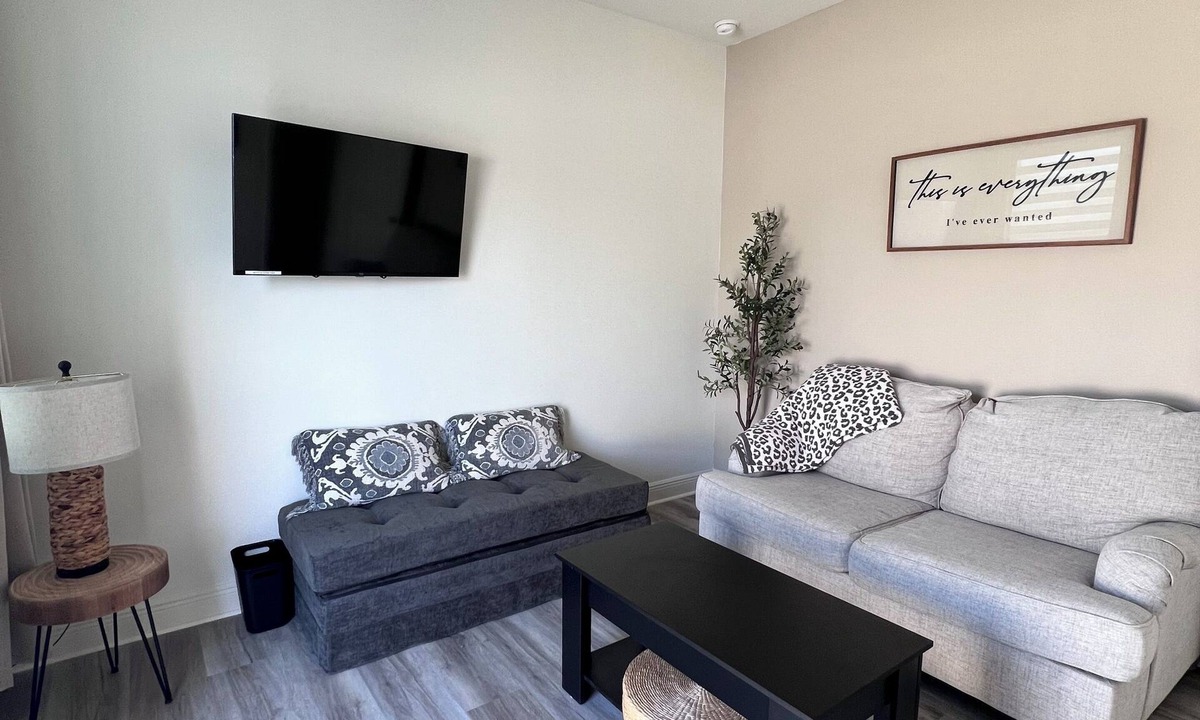 Port Saint Lucie Apartment | Private Studio-Travel Nurse Friendly-Near Hospitals