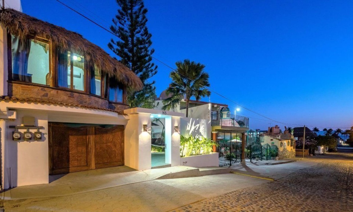 Bucerias House | Private Villa, Authentic Cook Included, heated pool, just steps to the beach
