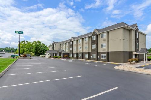 Bristol Hotel | Quality Inn & Suites Bristol North