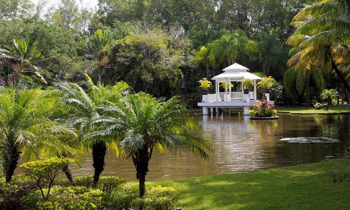 Crucero Tezoyuca Hotel | Radisson Hotel Cuernavaca