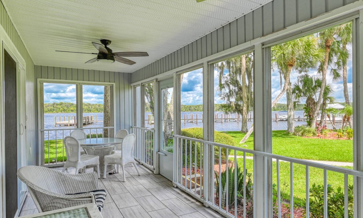 Welaka Condo | Riverfront, Views, Fishing and Boating Paradise, Steps to the Water, Community Pool and Boat Slip!