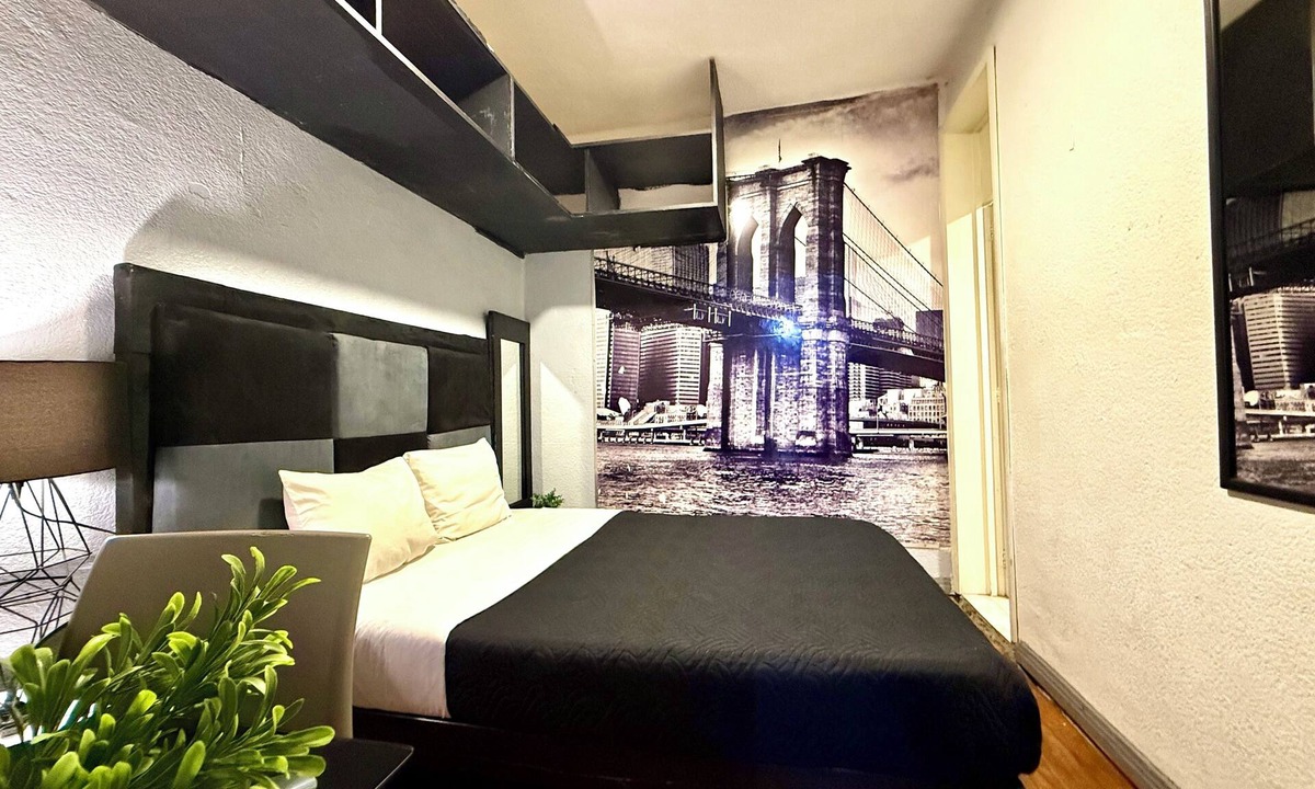 La Condesa Hotel | RMS Hostal - Condesa