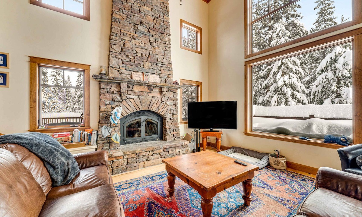 Serene Lakes Cabin | Rustic cabin by the lake & skiing with private sauna & game room - dog-friendly