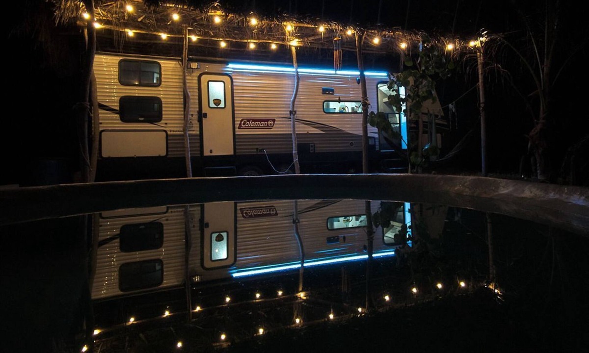 Puerto Escondido House | RV on the beach with pool and Starlink