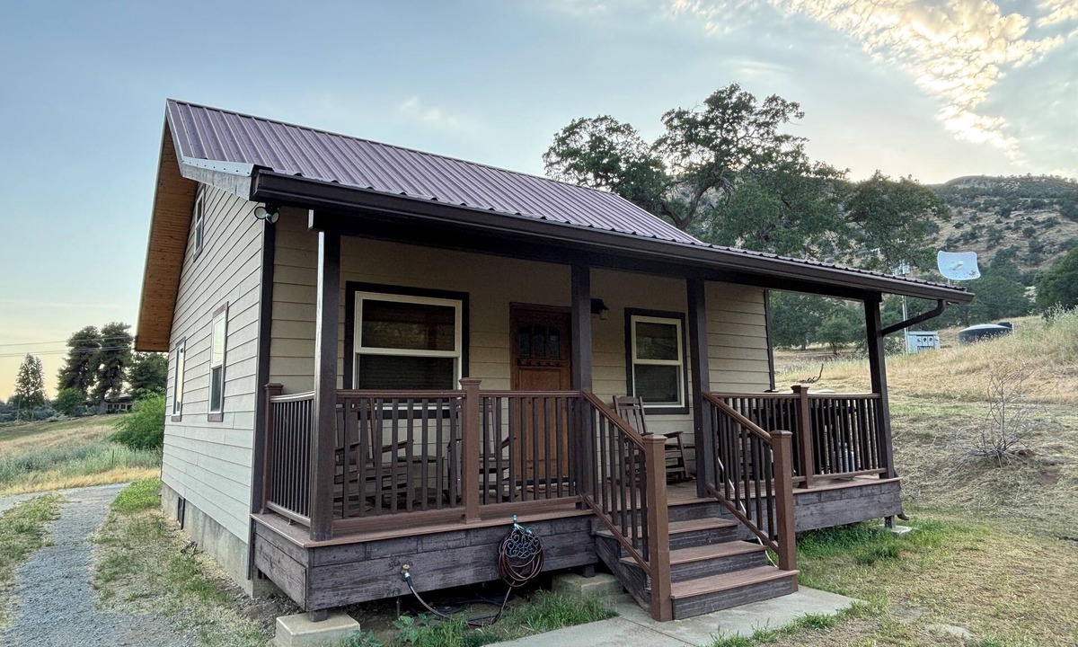 Kaweah Cabin | Sequoia Moonlight Ridge