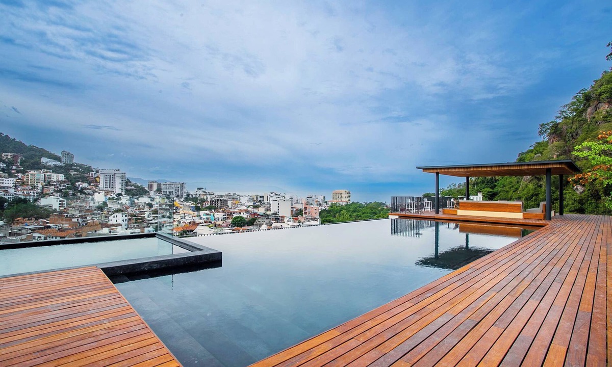 El Caloso Condo | Serene 3BR Oasis | 2 Pools, Gym & Bar