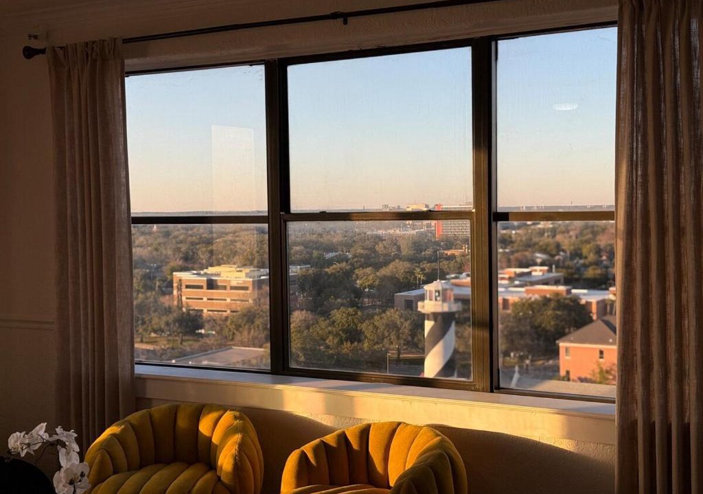 Downtown Jacksonville Apartment | Sky Lounge 14 Penthouse Views Private Getaway