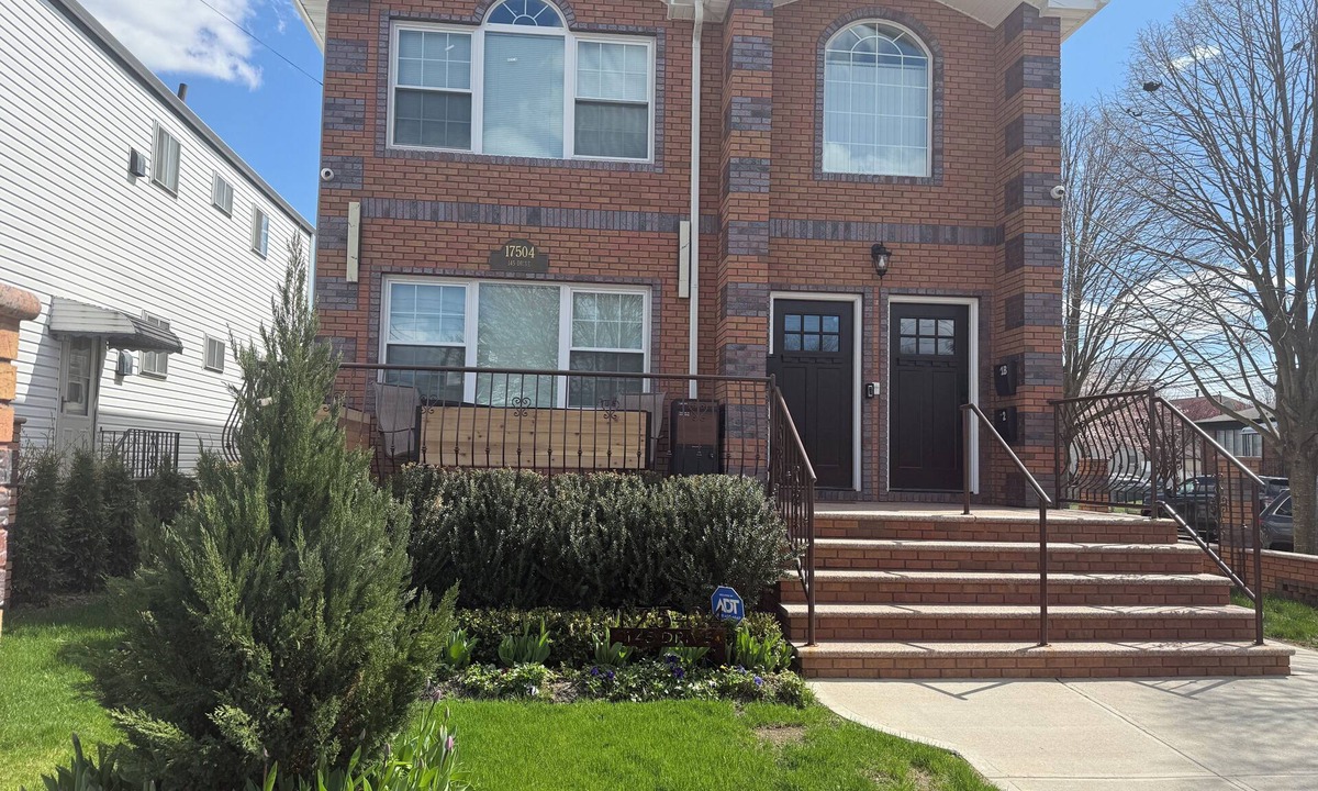Queens House | Spacious 3BR 2BA Apt Near JFK