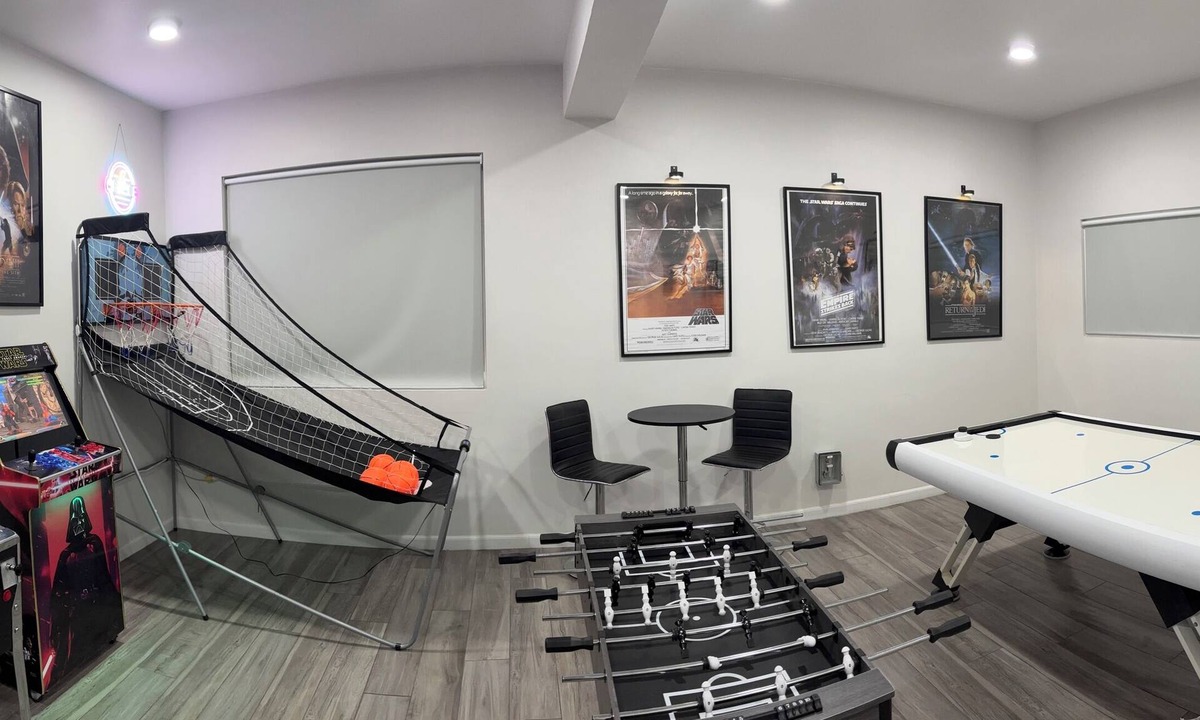 Rosarito House | Spacious 4-bedroom house with game room and beach club in charming Rosarito