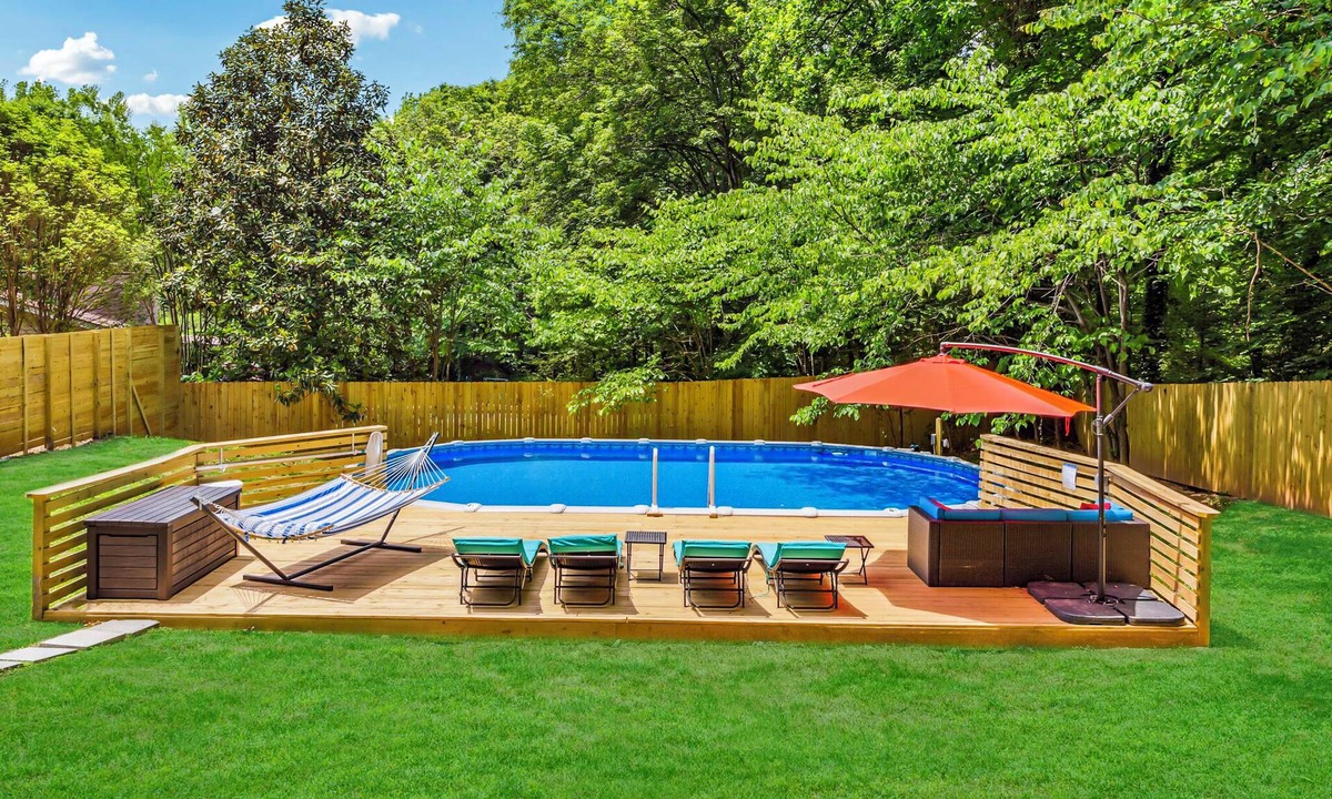 Lilburn House | Spacious Escape Near Stone Mountain Pool HotTub GameRoom BBQ