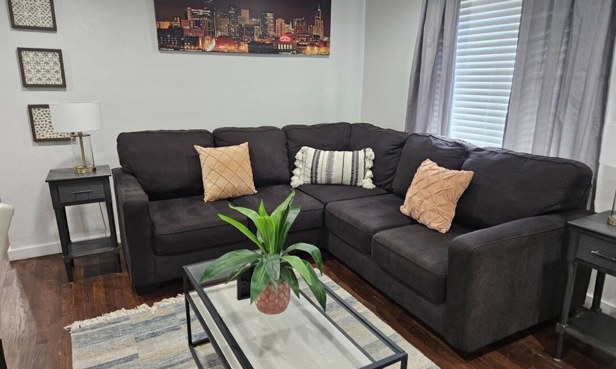 Barths Apartment | Spacious Wheat Ridge Apartments w/Mountain Views