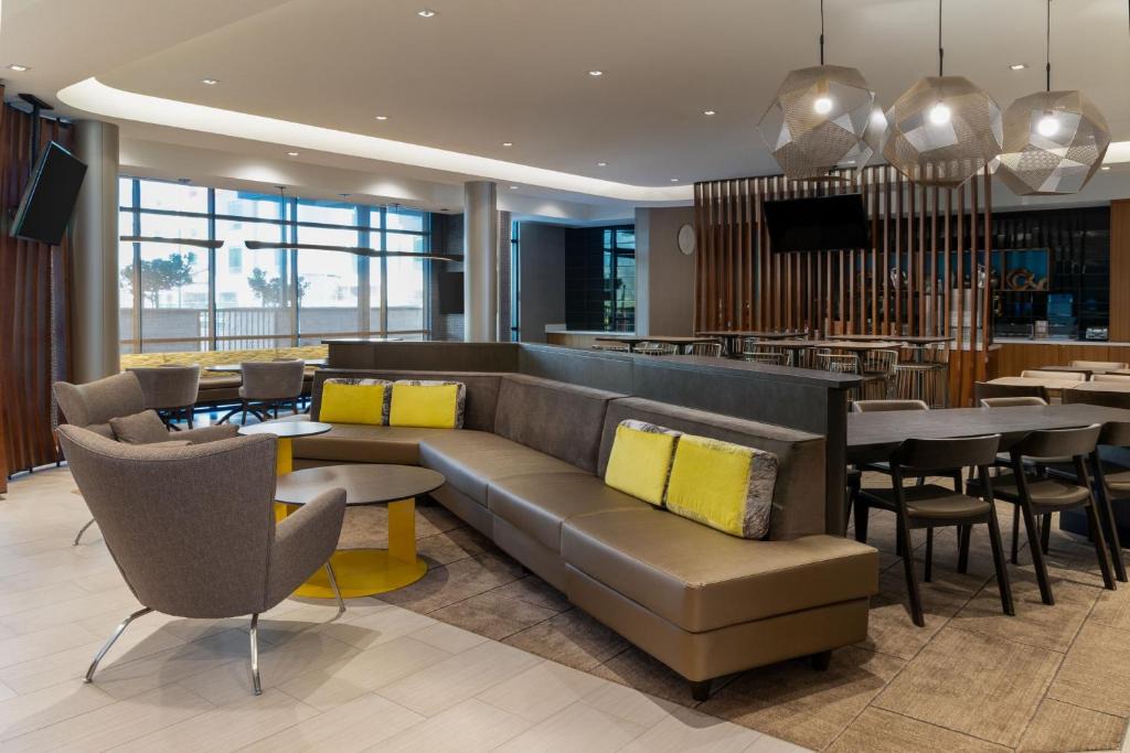 Pleasanton Hotel | SpringHill Suites by Marriott Pleasanton