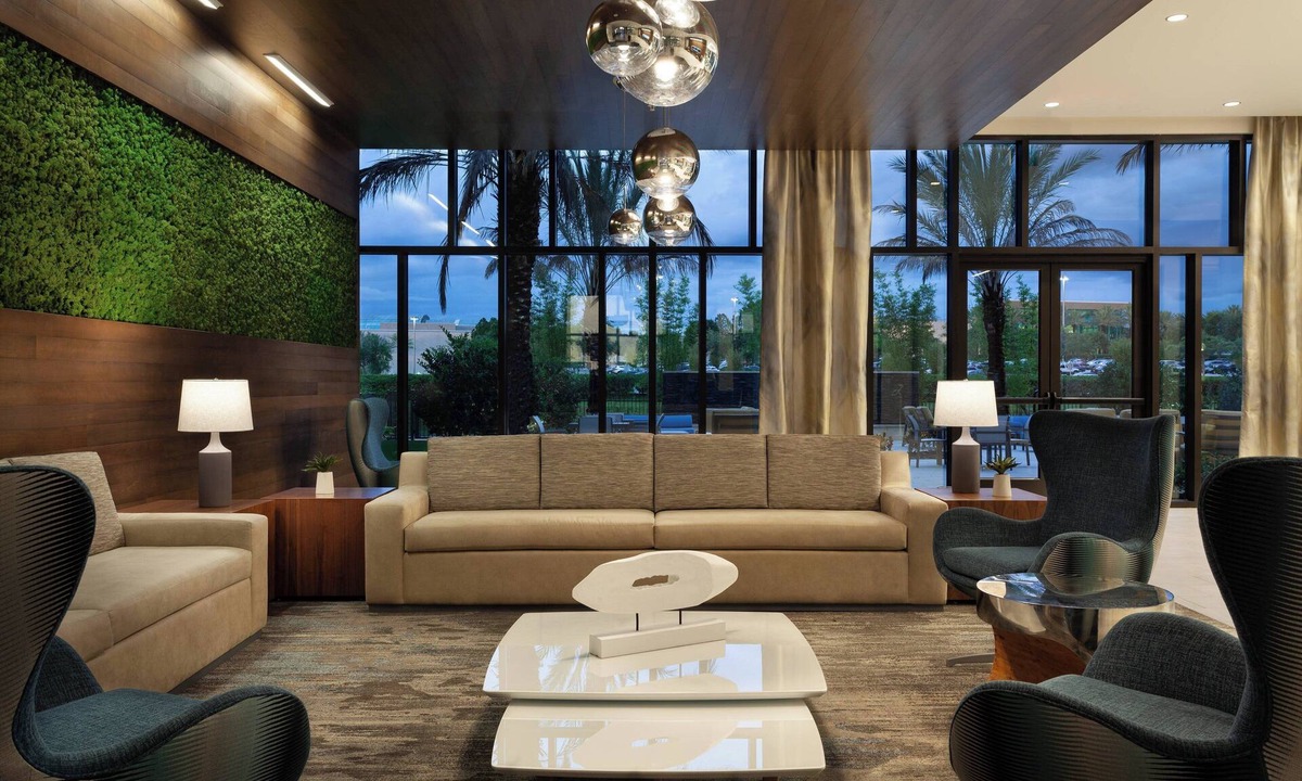 Millenia Hotel | SpringHill Suites by Marriott Orlando at Millenia