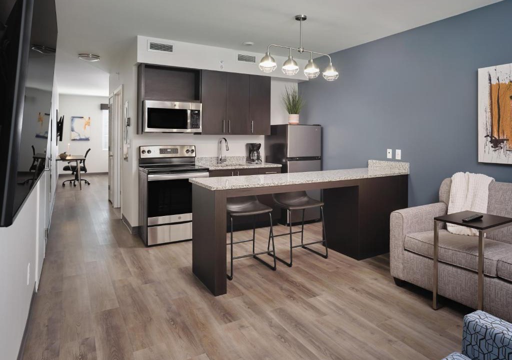 Jackson Hotel | stayAPT Suites Jackson