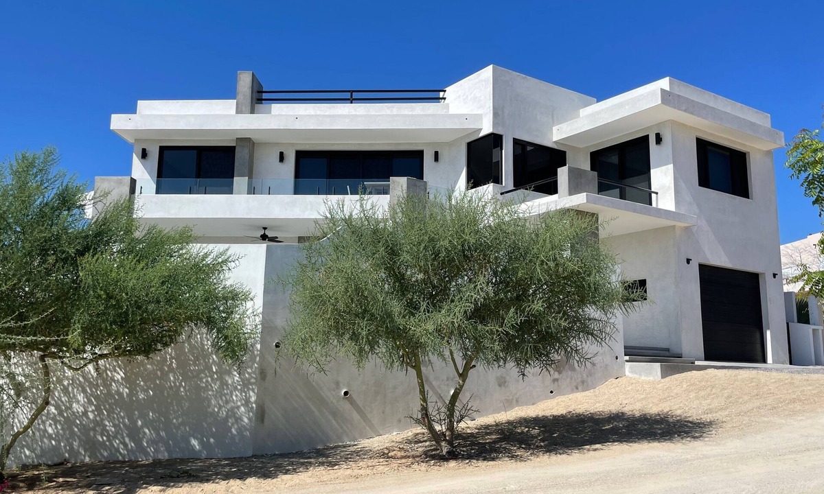 La Ventana Villa | Steps to private beach, stunning views, 3-story 4 bdr 4 bath Villa in La Ventana