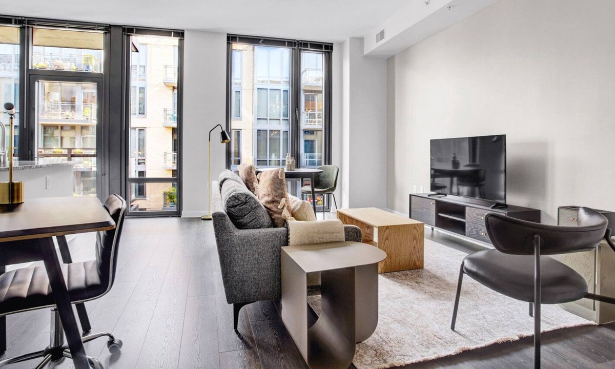 Bethesda Apartment | Stunning Bethesda 1BR w/ Gym & W/D, above Harris Teeter, by Blueground