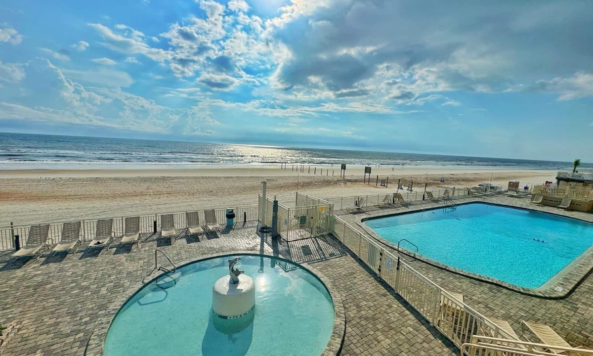 Davis Apartment | Stunning Ocean Front - King Bed Private Balcony!