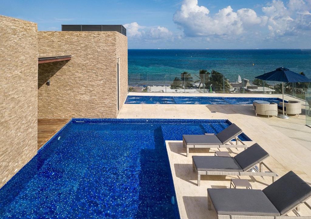 Downtown Apartment | STUNNING OCEAN VIEW APARTMEnT