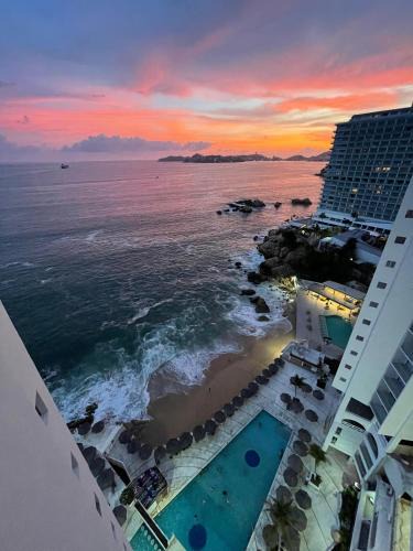 Costera Acapulco Apartment | SUITE EN TORRES GEMELAS a pie de playa 611