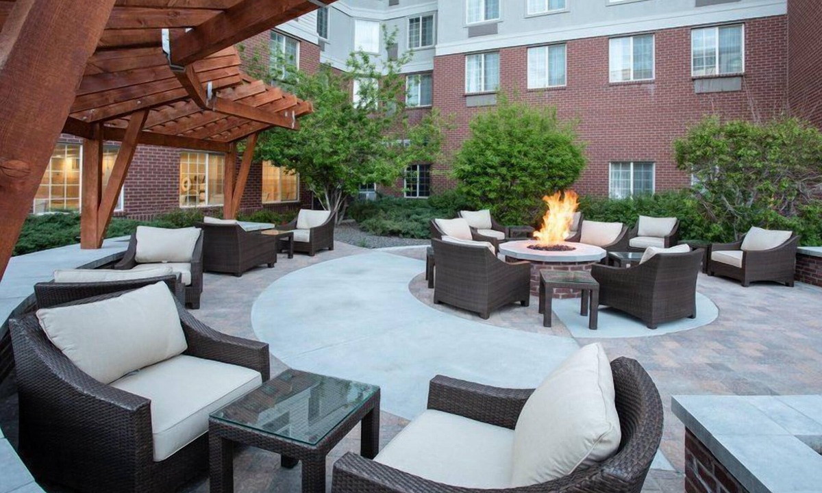 Dupont Apartment | Suite w/Roll-In Shower | Free Breakfast | Nr DEN