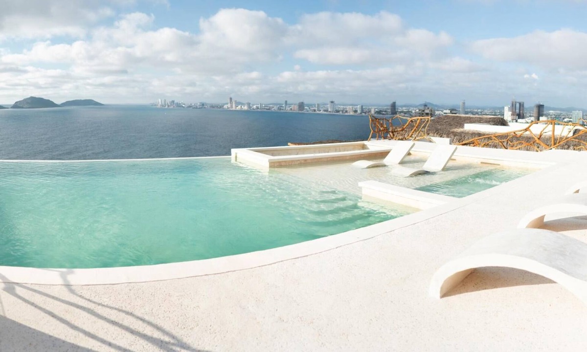 Balcones de Loma Linda Condo | Sunset Mazatlán Rooftop Pool & Breathtaking View
