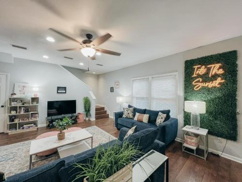 Gainesville House | Sunset Oasis - Beautiful 3BR with Serene Backyard near UF Stadium!