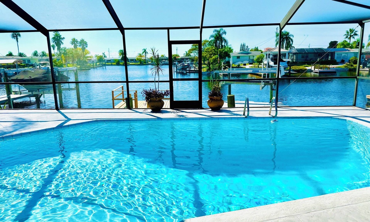 Port Richey House | Sunset Shores, 2/2 pool canal home with Gulf access in nice quiet neighborhood