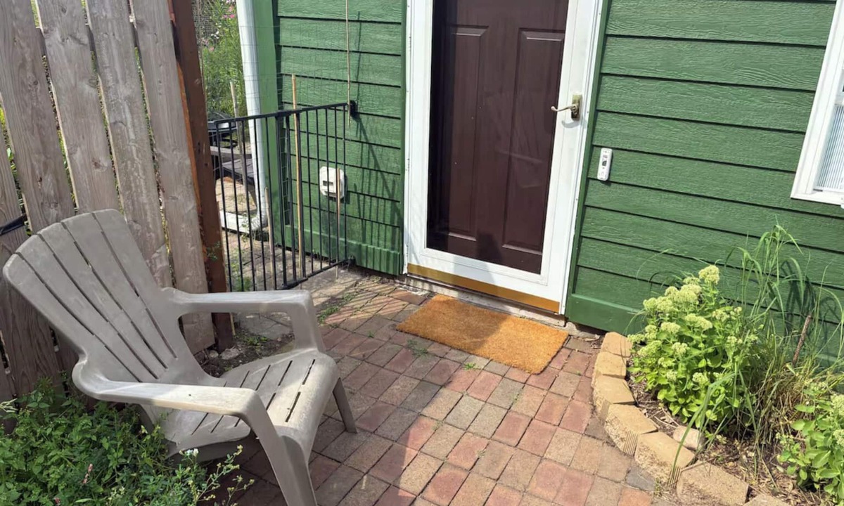Minneapolis - St. Paul Apartment | Terrific studio space with kitchenette, patio, AC, wifi