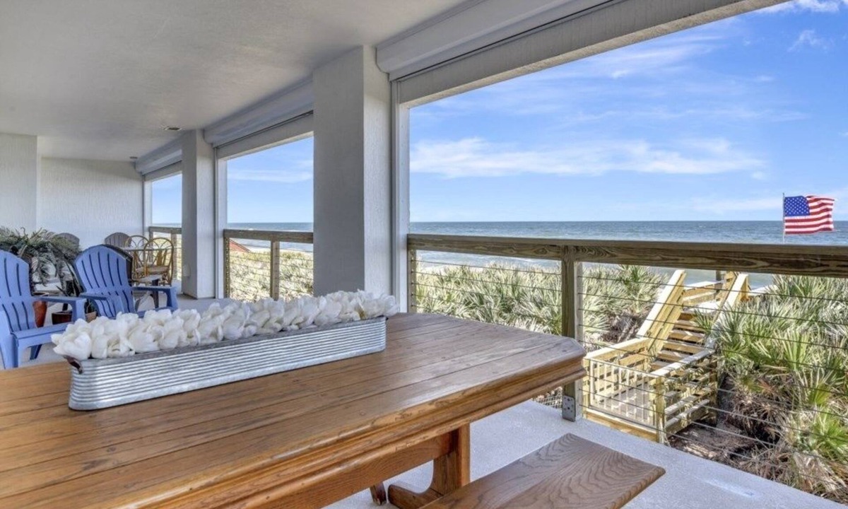 Painters Hill Apartment | The White House On Flagler Beach - Unit 23 3 Bedroom Home