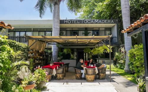 Chapala Centro Hotel | Toca Madera