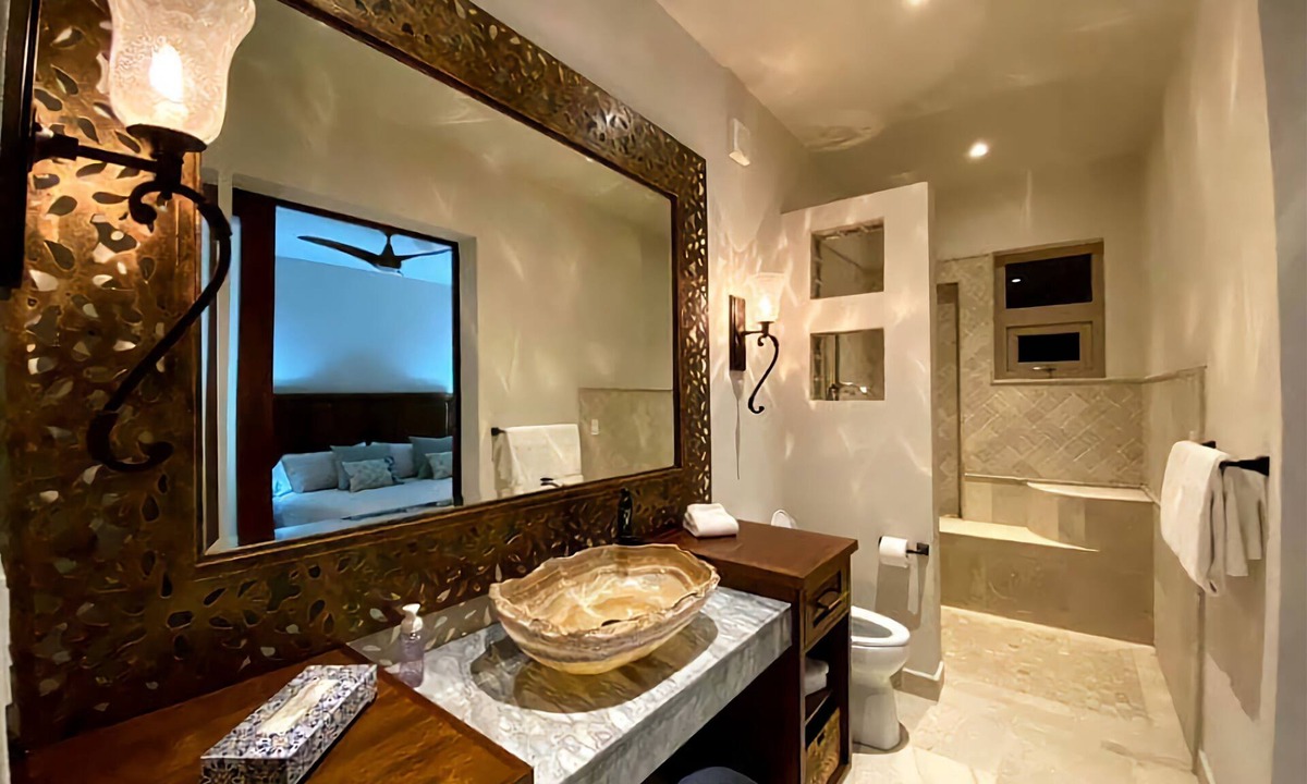 Nopolo House | Tranquil Luxury Villa located on the beach.