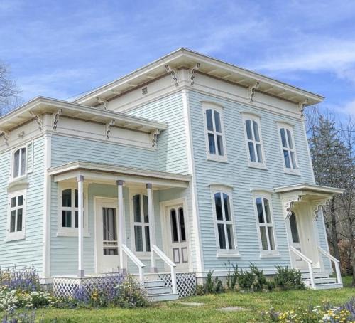 Mount Vision House | Tweeder