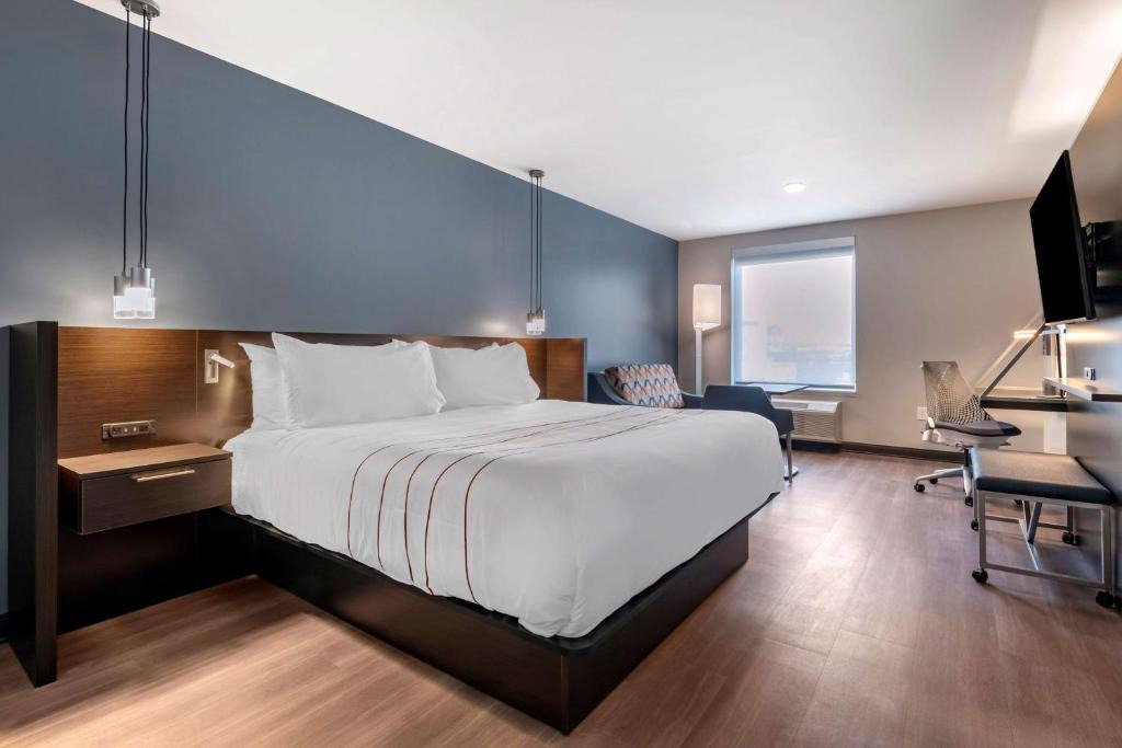 River North Art District Hotel | Vīb Hotel by Best Western Denver RiNo