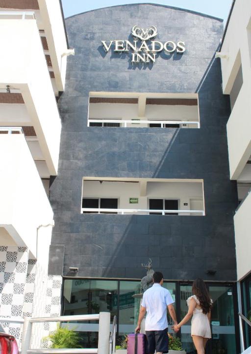 Lomas de Mazatlan Hotel | Venados Inn