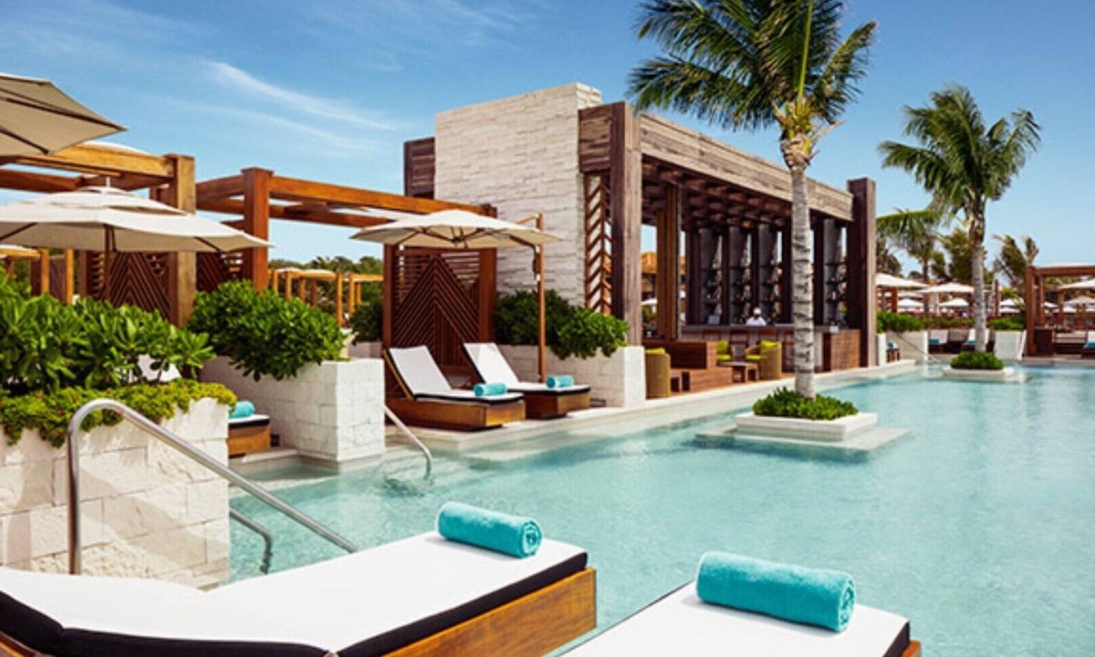 Centro House | Villa and One Bd Grand Luxxe at Riviera Maya