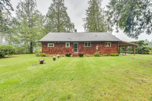 Grapeview House | Waterfront Grapeview Escape w/Boat Dock & Views!