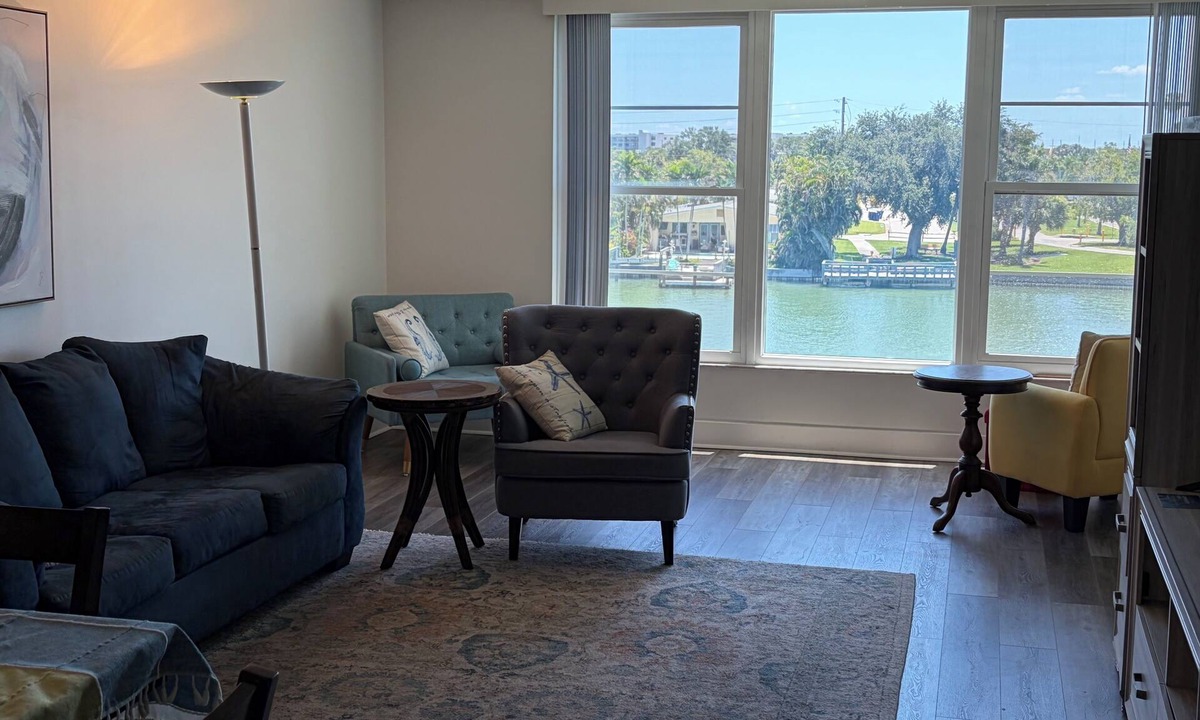 South Pasadena Condo | Waterfront Resort Style Condo Near St Pete Beach