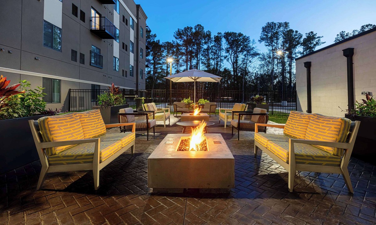 Secret Cove Hotel | WaterWalk Extended Stay by Wyndham Jacksonville Deerwood Pk