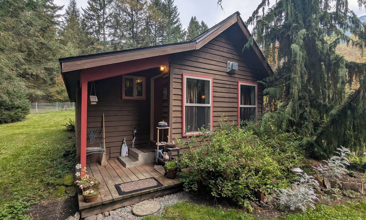 Concrete Cottage | Whimsical and cozy cottage on a homestead in the North Cascades