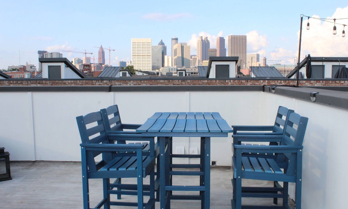 Castleberry Hill House | Your World Cup Home Base! Rooftop/SkylineViews/Walk to The World Cup and Enjoy