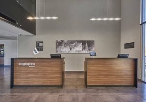City Express Celaya Galerias