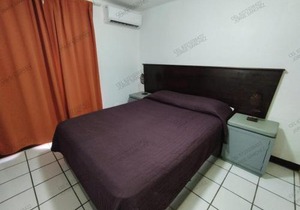 Condominio 303 Loma Bonita, enfrente de la alberca!