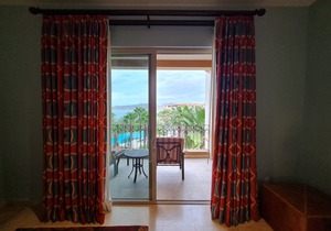 Delight your morning with this amazing view.D401