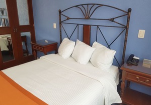 Hotel Ciros