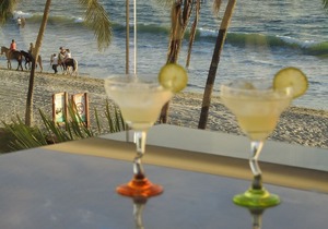 Luxury Beachfront Condo In Azul