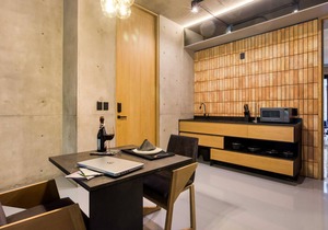 Modern Double Suites w/AC | Gym+Cool Rooftop w/Loungers