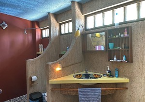 Ocean Lover's Paradise - Garden Room 1