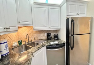 OV 625 Pond/Bridge View Condo-Paradise Vacation Rental in Ocean Village
