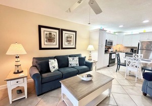 OV 625 Pond/Bridge View Condo-Paradise Vacation Rental in Ocean Village