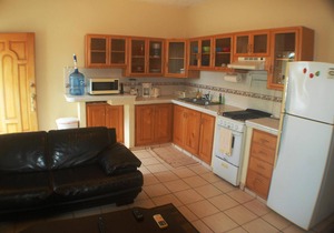 Pescadero Palace 5BR Guest House with Pool, Jacuzzi, Infront of Surf!